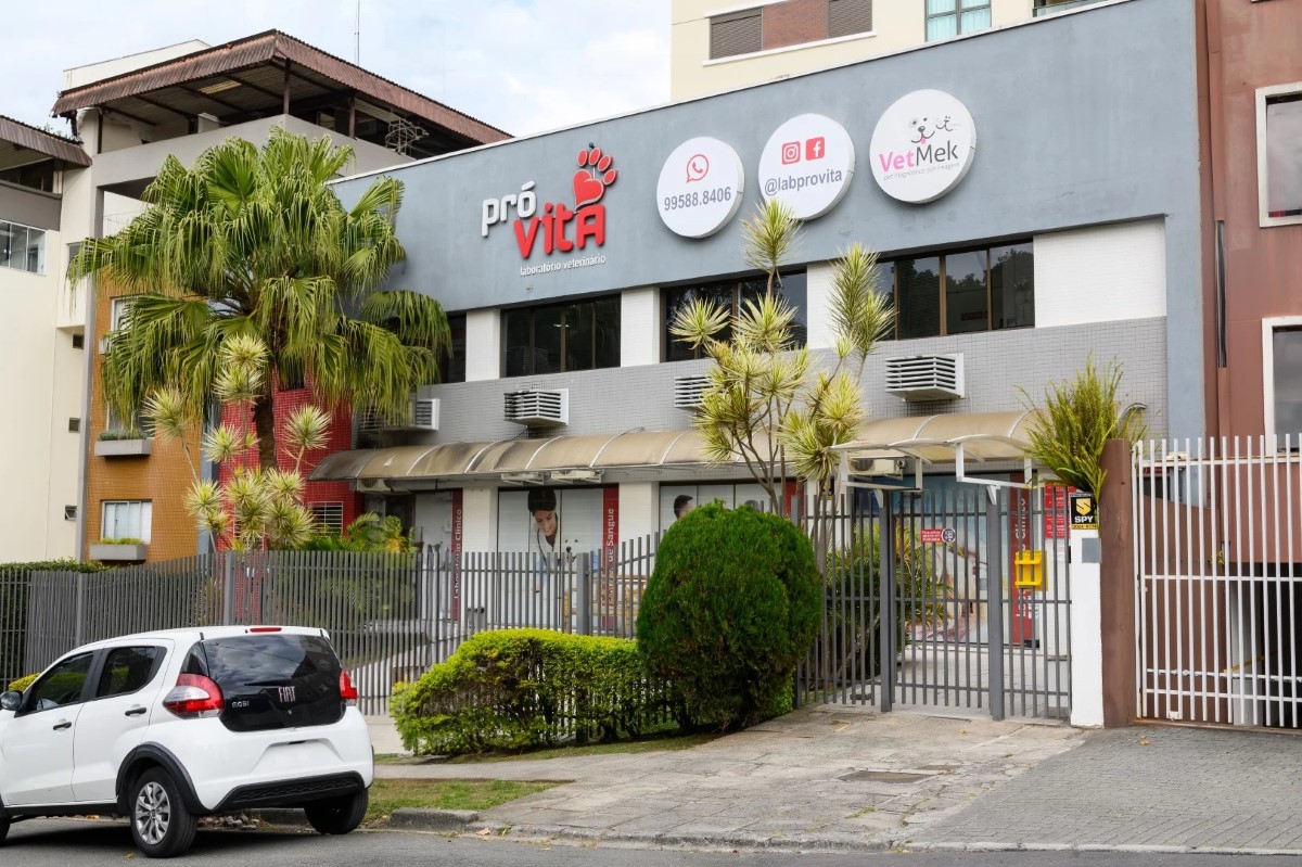 Próvita Laboratório Veterinário